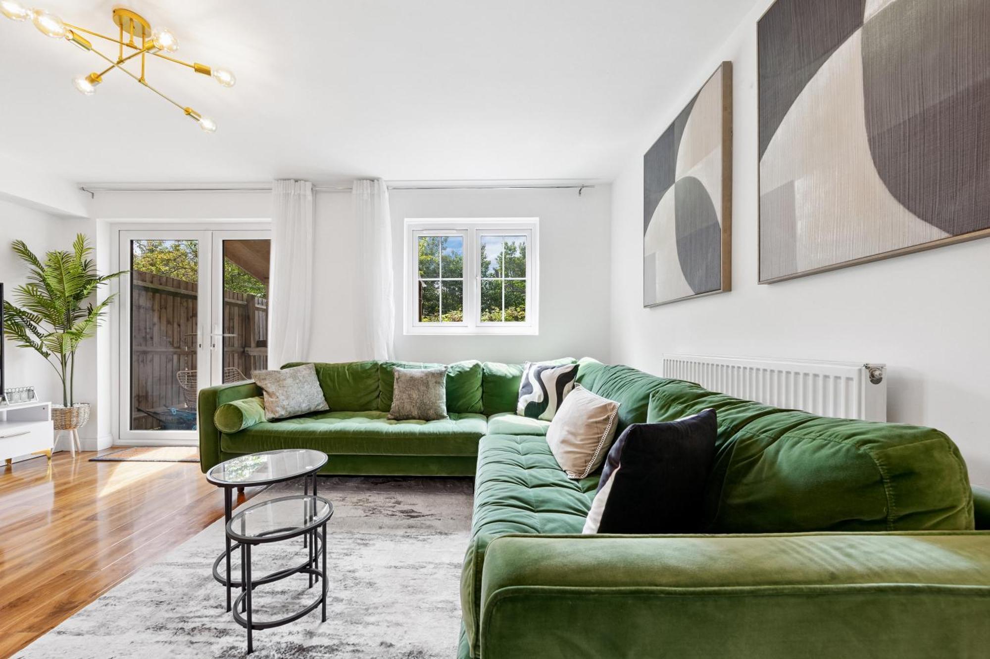 Whole House N7 Perfect For Contractor Stays